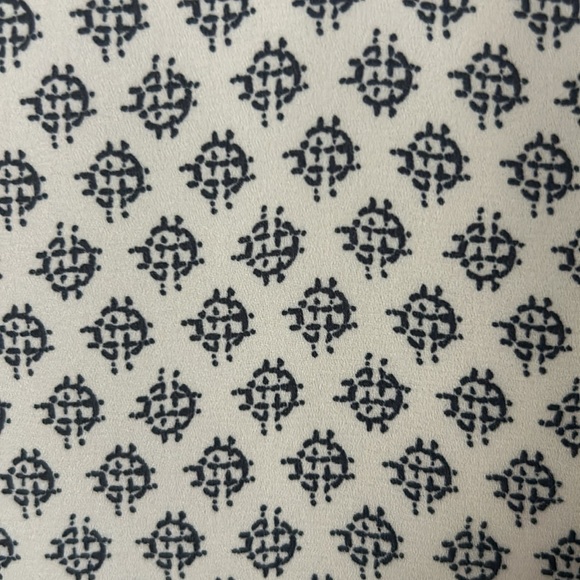 Shell Top - Picture 3 of 4